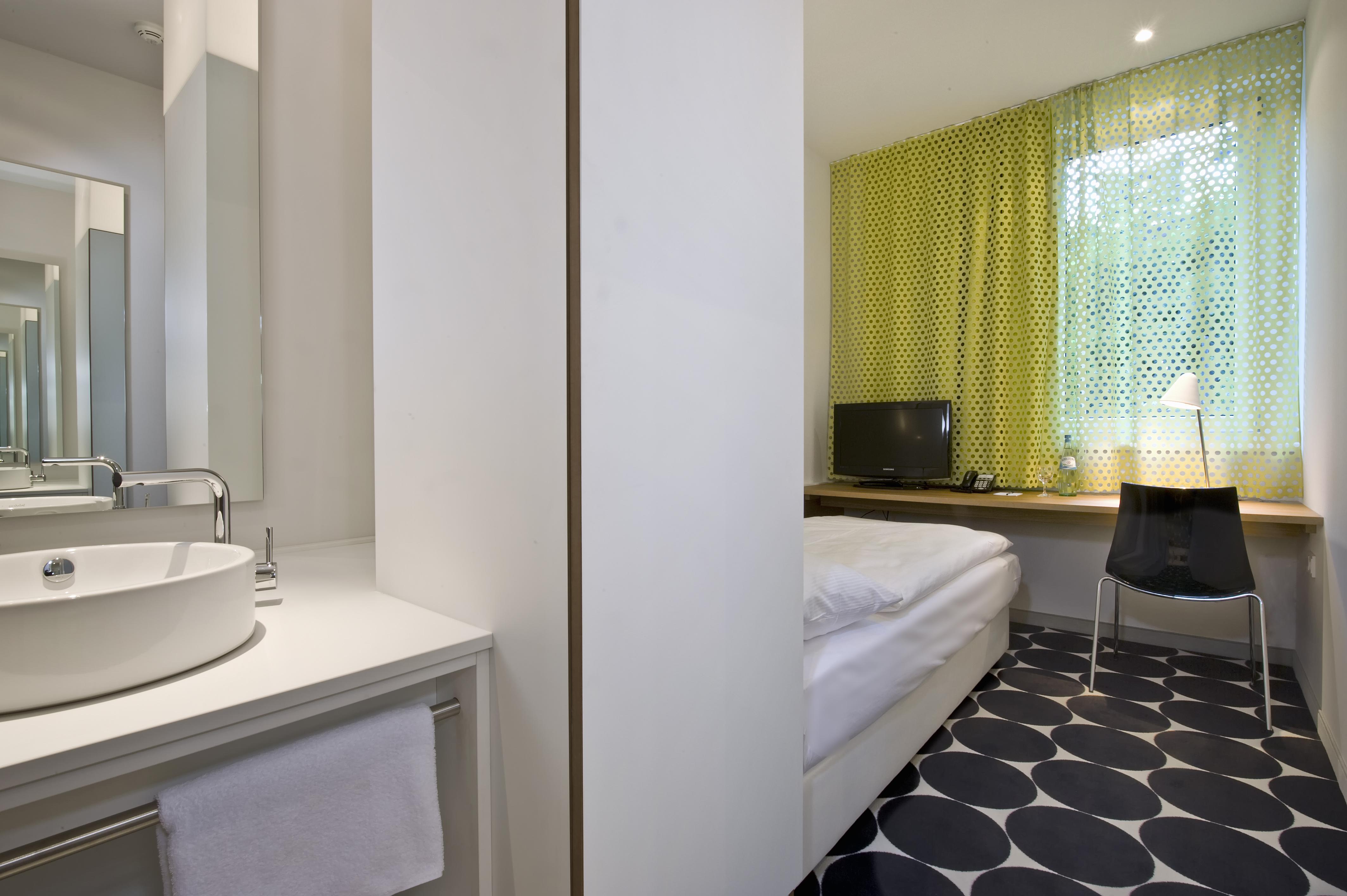Tryp By Wyndham Frankfurt Hotel Frankfurt am Main Exterior photo