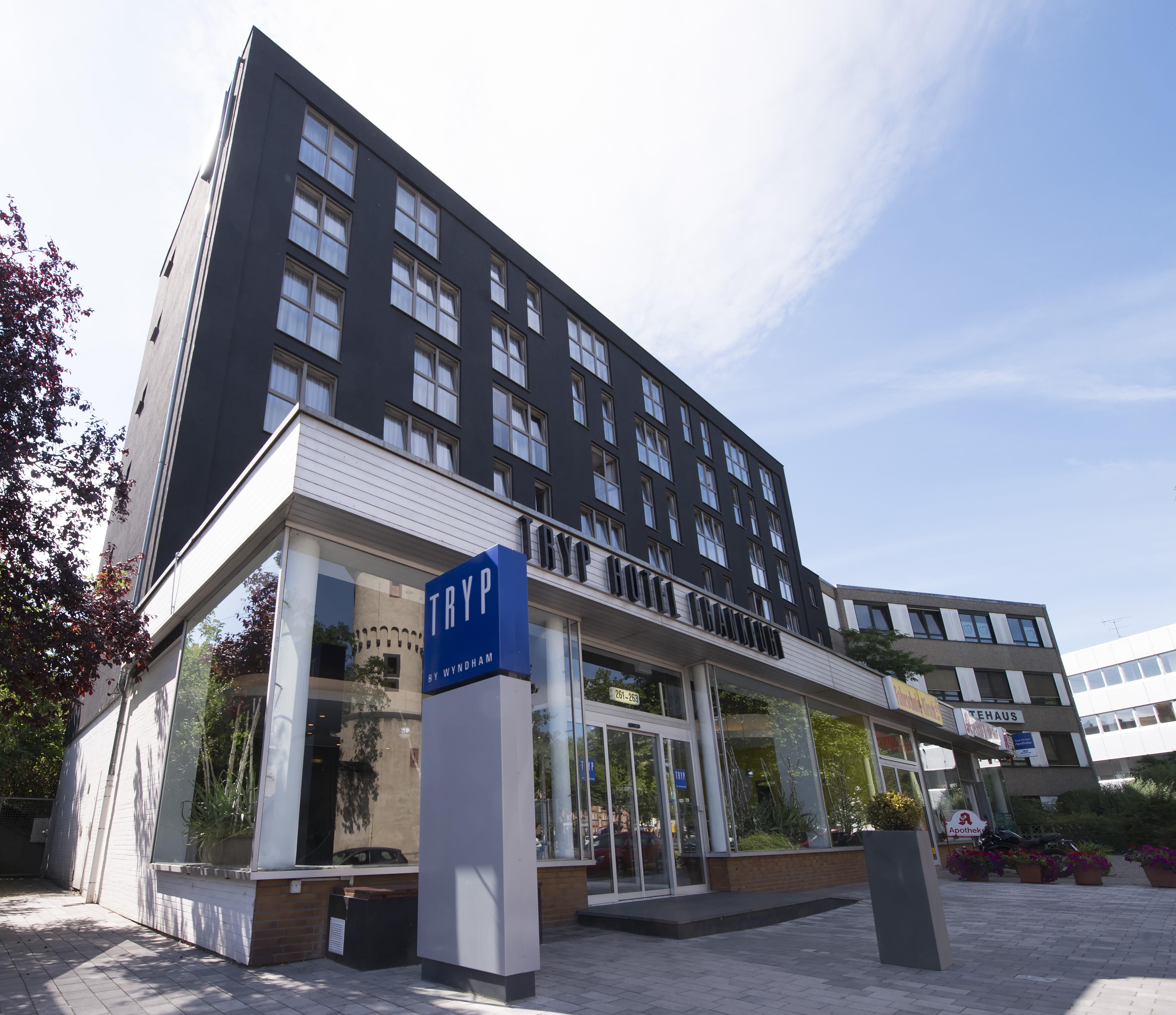 Tryp By Wyndham Frankfurt Hotel Frankfurt am Main Exterior photo
