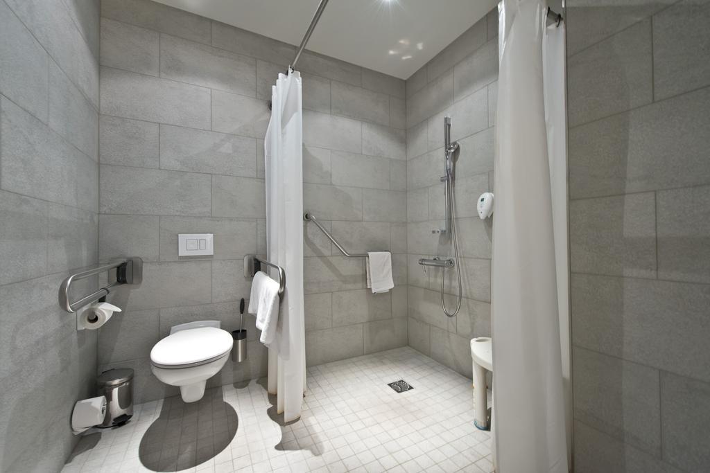 Tryp By Wyndham Frankfurt Hotel Frankfurt am Main Room photo